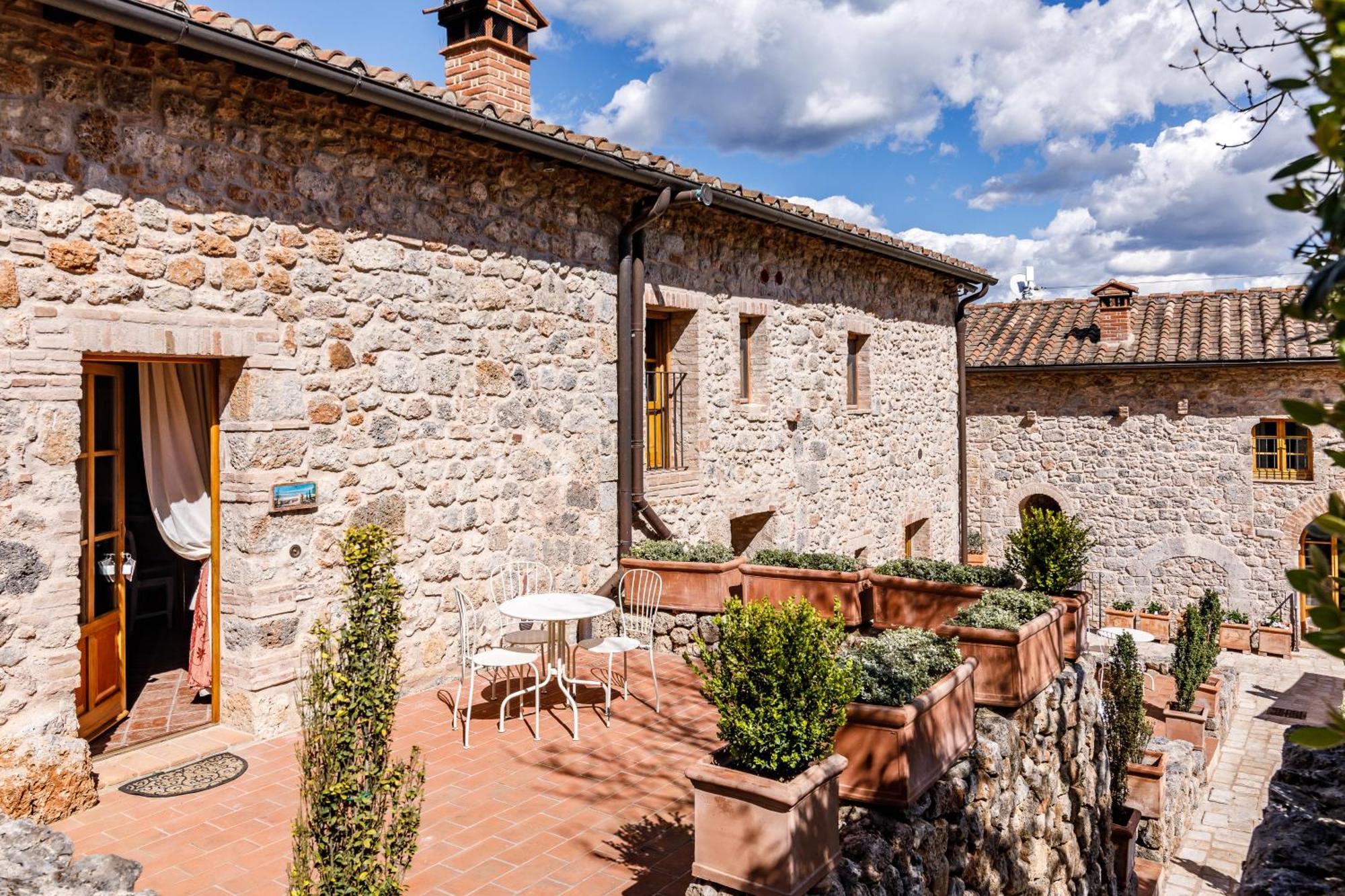 Relais La Costa Historical Residence Monteriggioni Buitenkant foto